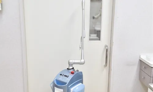 CO2レーザー